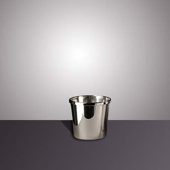 Silber-Schnapsbecher 4,5 cm Ein sehr großer Schnapsbecher. z.B. auch für Sherry geeignet.