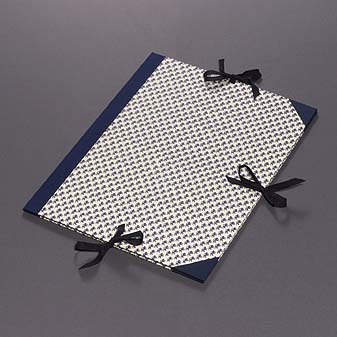 Buchbinderische Meisterarbeit aus einer schwäbischen Werkstatt.