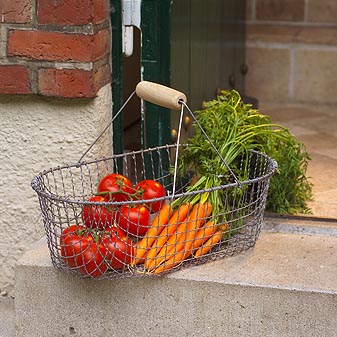 Kleiner Gartenkorb Für kleine Werkzeuge und z.B. abgezupfte Blüten. Ideales Geschenk.