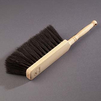  Der Griff ist gedrechselt und aus geöltem Buchenholz.