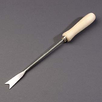  Um dem Löwenzahn 25 cm unter der Grasnarbe den Garaus zu machen.