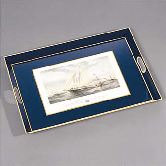 Metalltablett Segelschiff Für Segelfans: Zwei Segelyachten hoch am Wind.