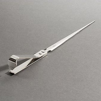 Brieföffner mit Enthefter von Balma, Capoduri  und  C. Zwei Funktionen in einem Werkzeug.