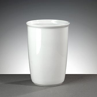 Durchmesser 8 cm, Höhe 11,5 cm.