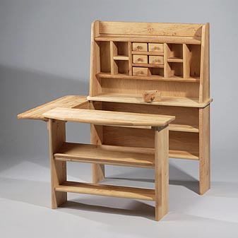 Kaufladen mit Rückteil Kaufmannsladen aus massivem geöltem Erlenholz. Hält Generationen.