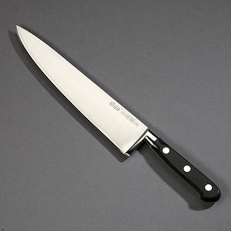 Das Universalmesser in der Küche für Fleisch, Fisch und Gemüse.