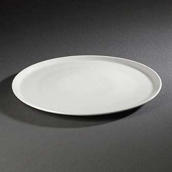  Extra flacher Teller für Pizzen.