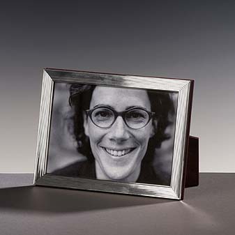 Bilder-Rahmen - Silber-Rahmen für Fotos gerillt 9x13 Besatz aus echtem Silber fein gerillt.