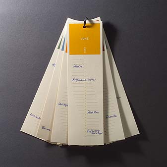 Geburtstagskalender Gedruckt auf Papier aus der Büttenpapierfabrik Gmund am Tegernsee.