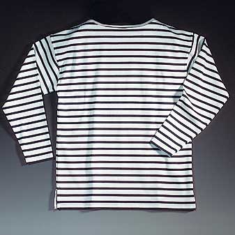  Traditioneller Fischerhemden aus der Bretagne.